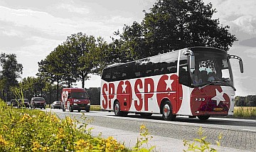 met de SP-bus op stap